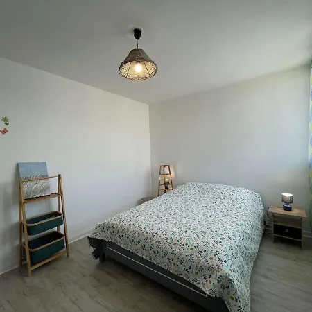 Rénové à Neuf, 4 Couchages, Balcon Ensoleillé, Parking Privé, Proche Et Commerces - Fr-1-224c-173